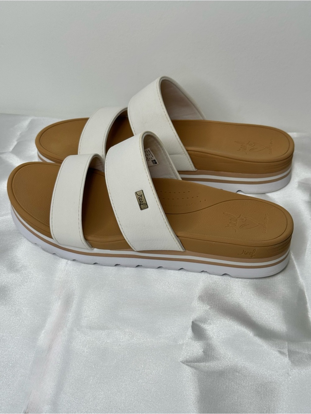 Reef Banded Horizon Hi Platform Sandals White Women’s Size 10 Comfort Slides - Picture 11 of 14